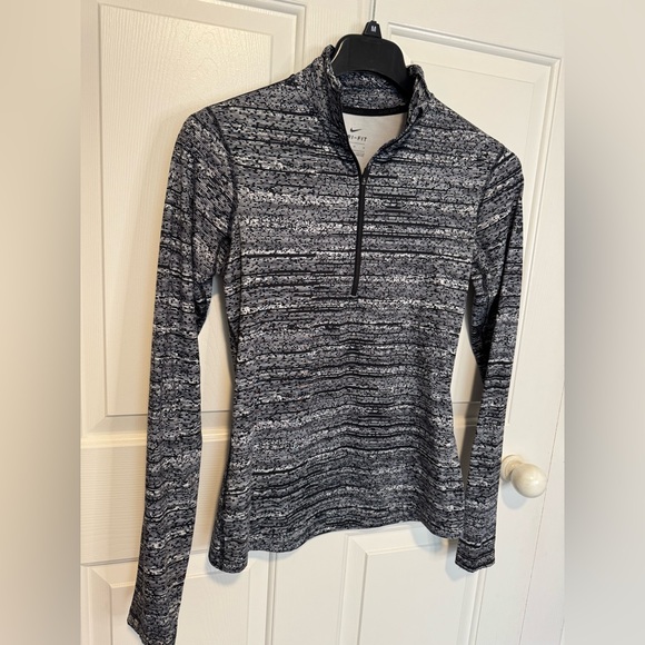 Nike Tops - Nike Women's Black and White Striped Long Sleeve Top